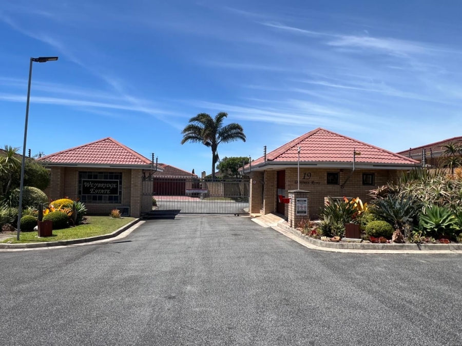 3 Bedroom Property for Sale in Weybridge Park Eastern Cape